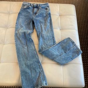 free people jeans, size 27, pink lightning bolts on back!